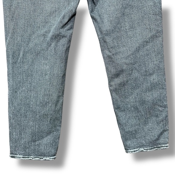 Abercrombie and Fitch The Ankle Straight Ultra High Rise Two Tone 30/10R - Picture 12 of 16